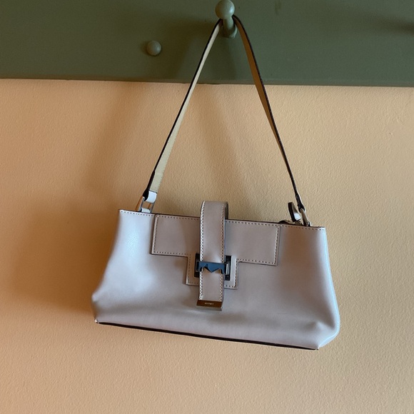 Mondani Handbags - Mondani Cream Shoulder Bag with Buckle